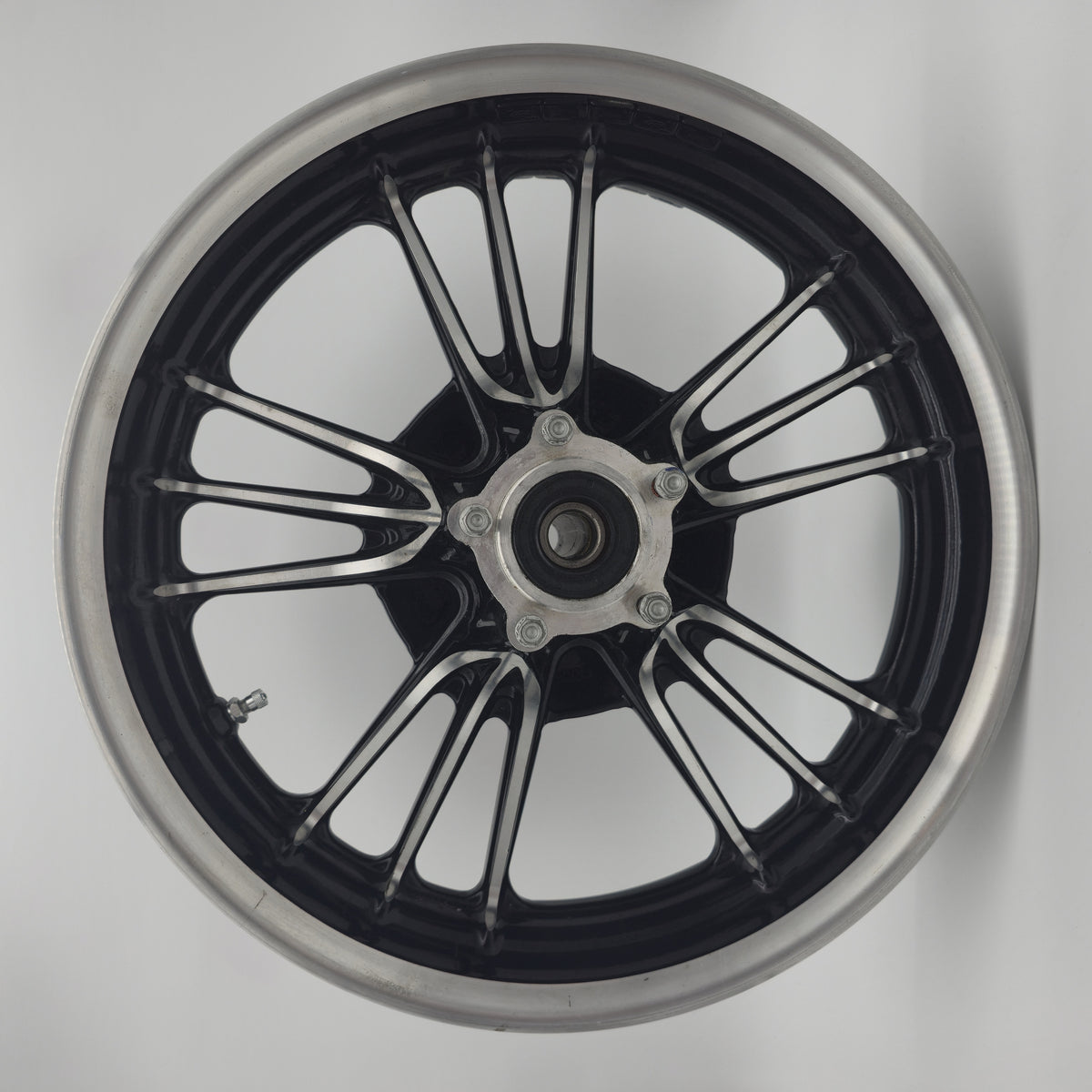 Indian Motorcycle Machined Rear Wheel – Scout – 2881579-266M