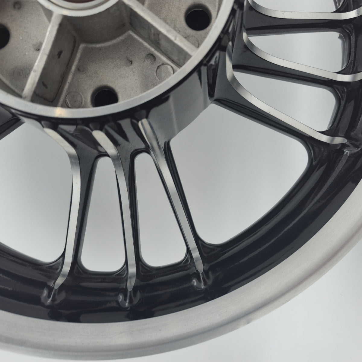 Indian Motorcycle Machined Rear Wheel – Scout – 2881579-266M