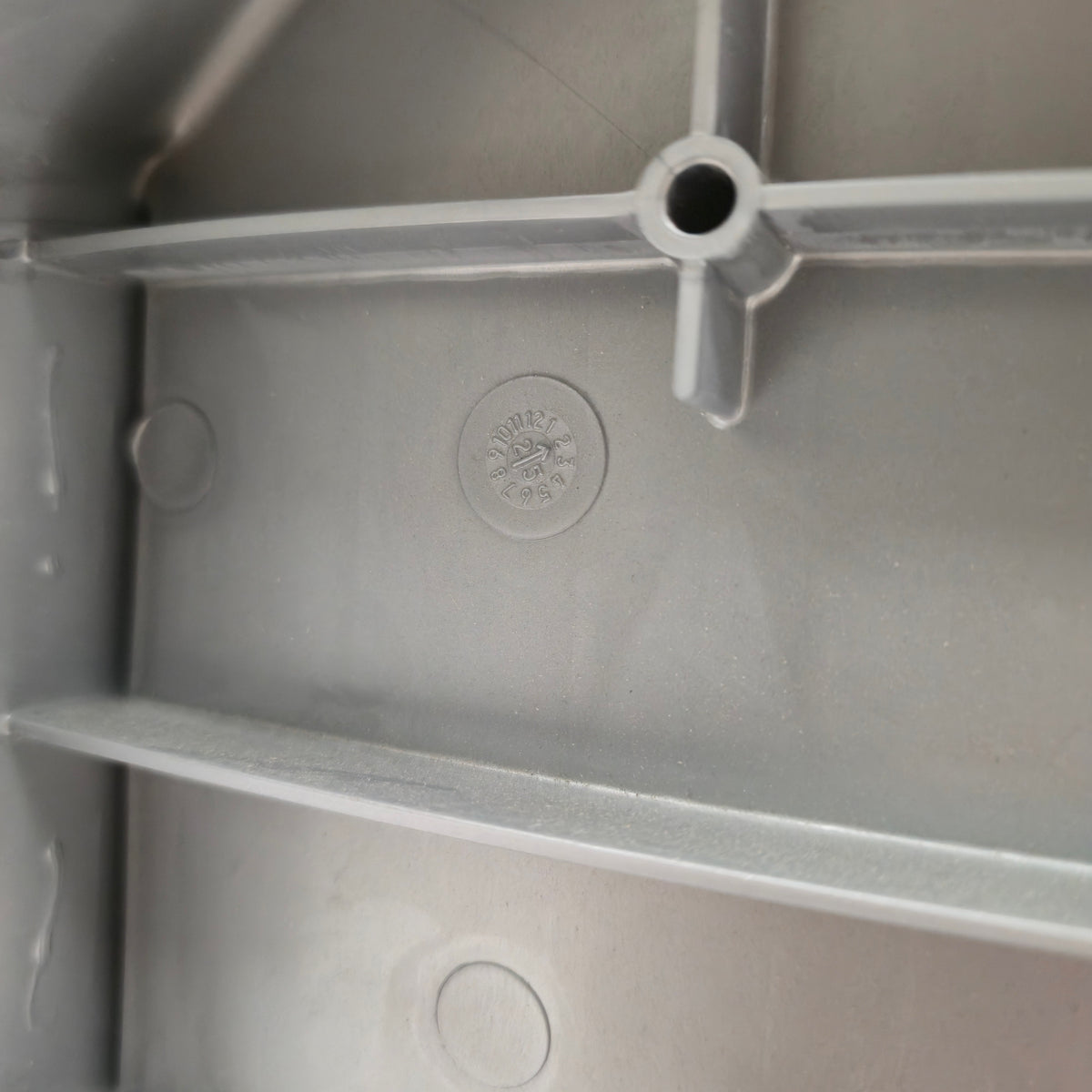Triton Right-Hand Gray Trailer Fender for Elite WCII PWC Trailers – 15982